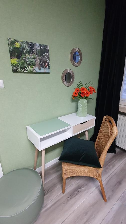 Charming Oldtown City Apartment วอร์มส์ ภายนอก รูปภาพ