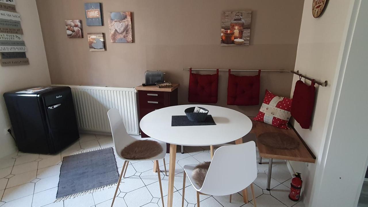 Charming Oldtown City Apartment วอร์มส์ ภายนอก รูปภาพ