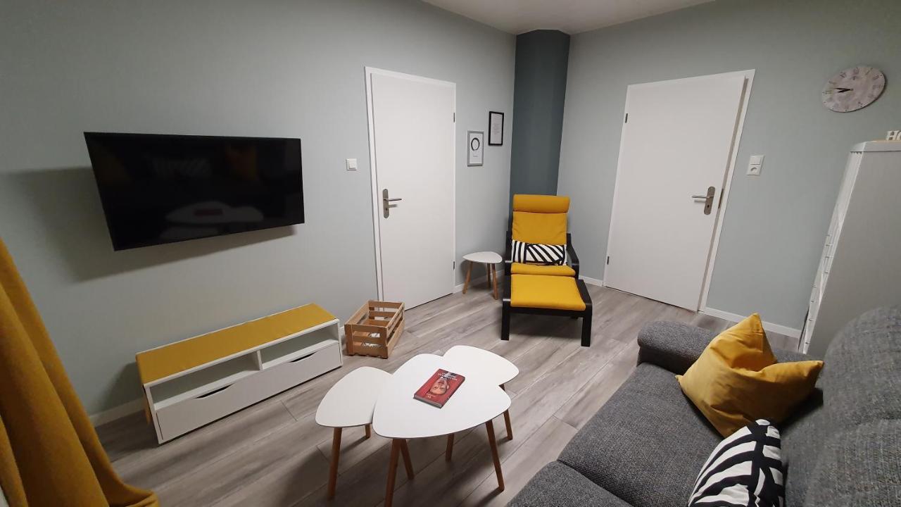 Charming Oldtown City Apartment วอร์มส์ ภายนอก รูปภาพ